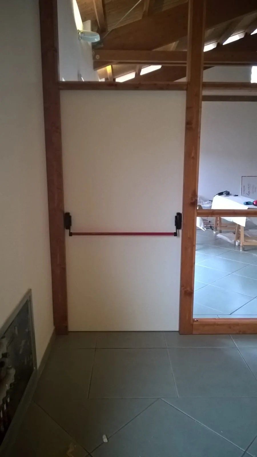 Arredi artigianali in legno