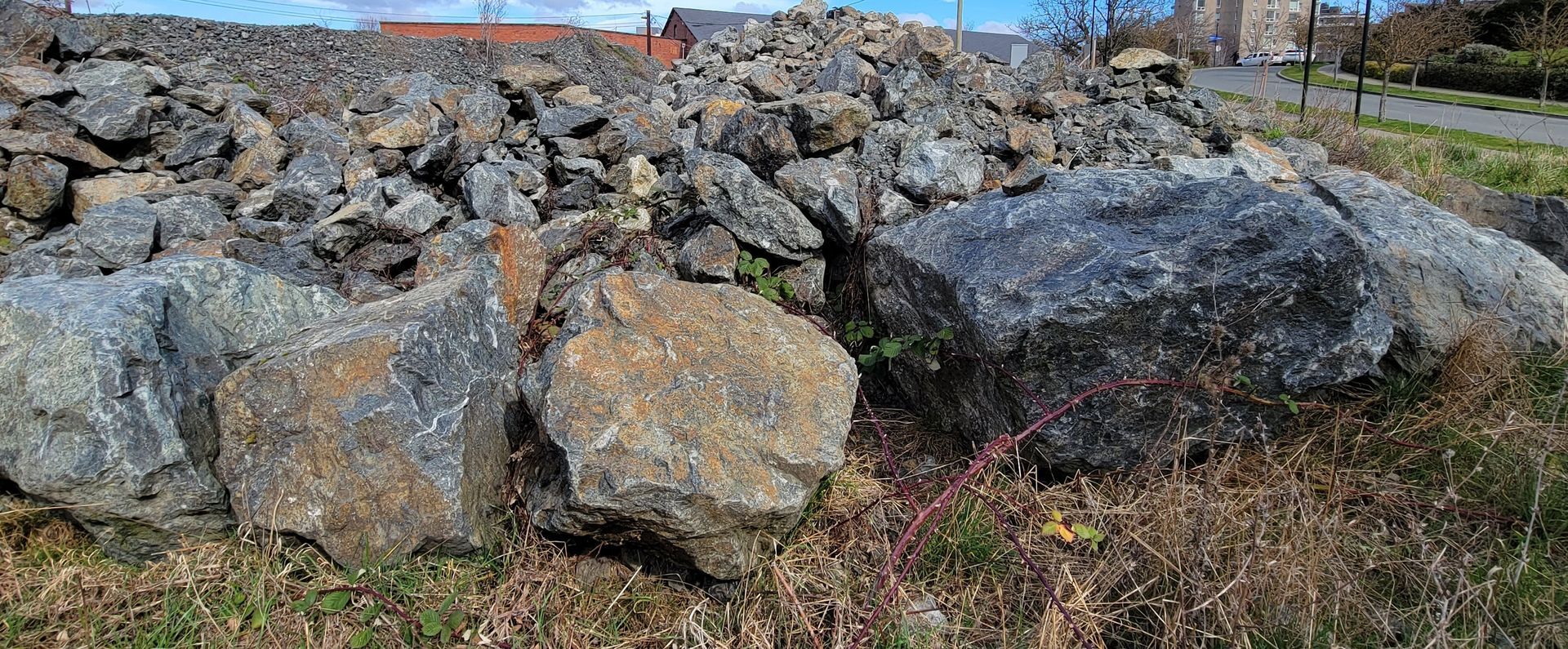 Toronto Retaining Walls - boulder quarry