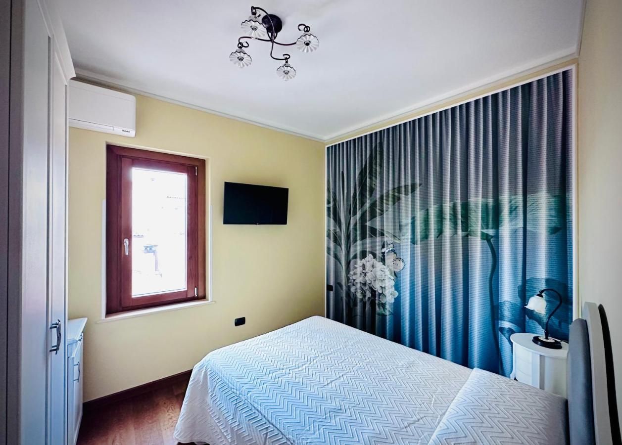 camera con letto alla francese