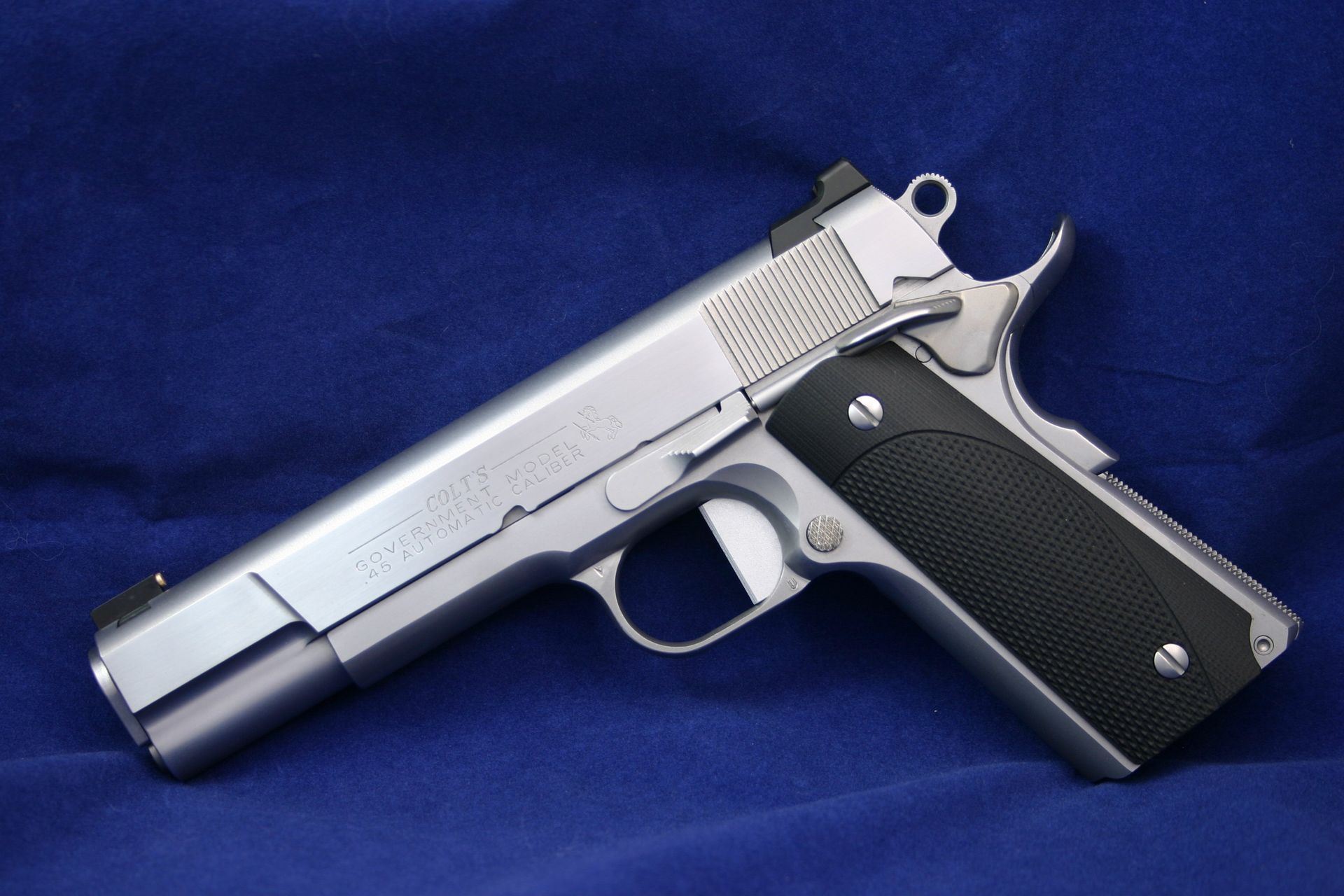 1911 custom pistol