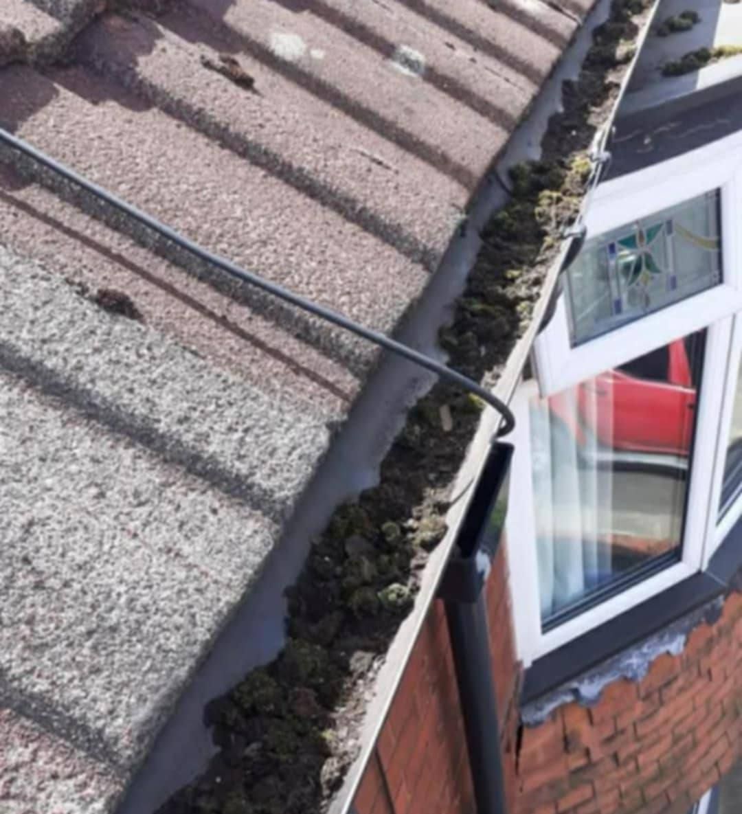 guttering-cleaning-halifax