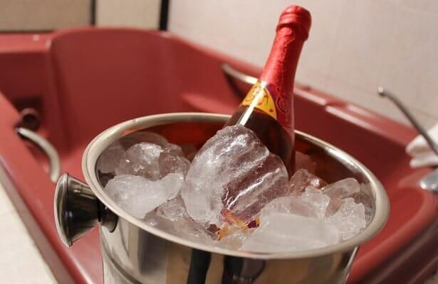 AUTO HOTEL LOS DELFINES  -CHAMPAGNE