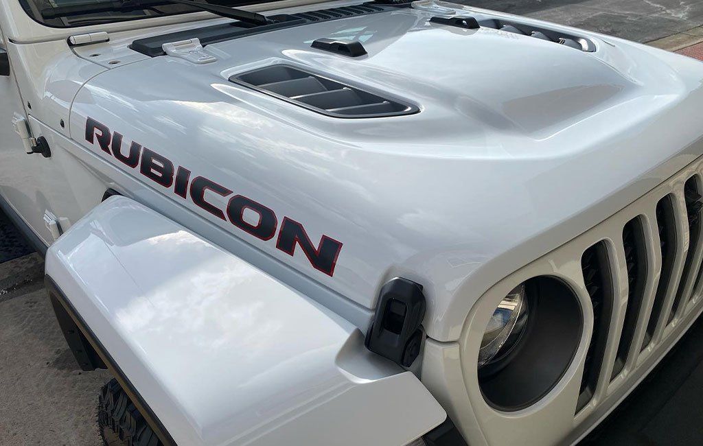 White Rubicon Jeep