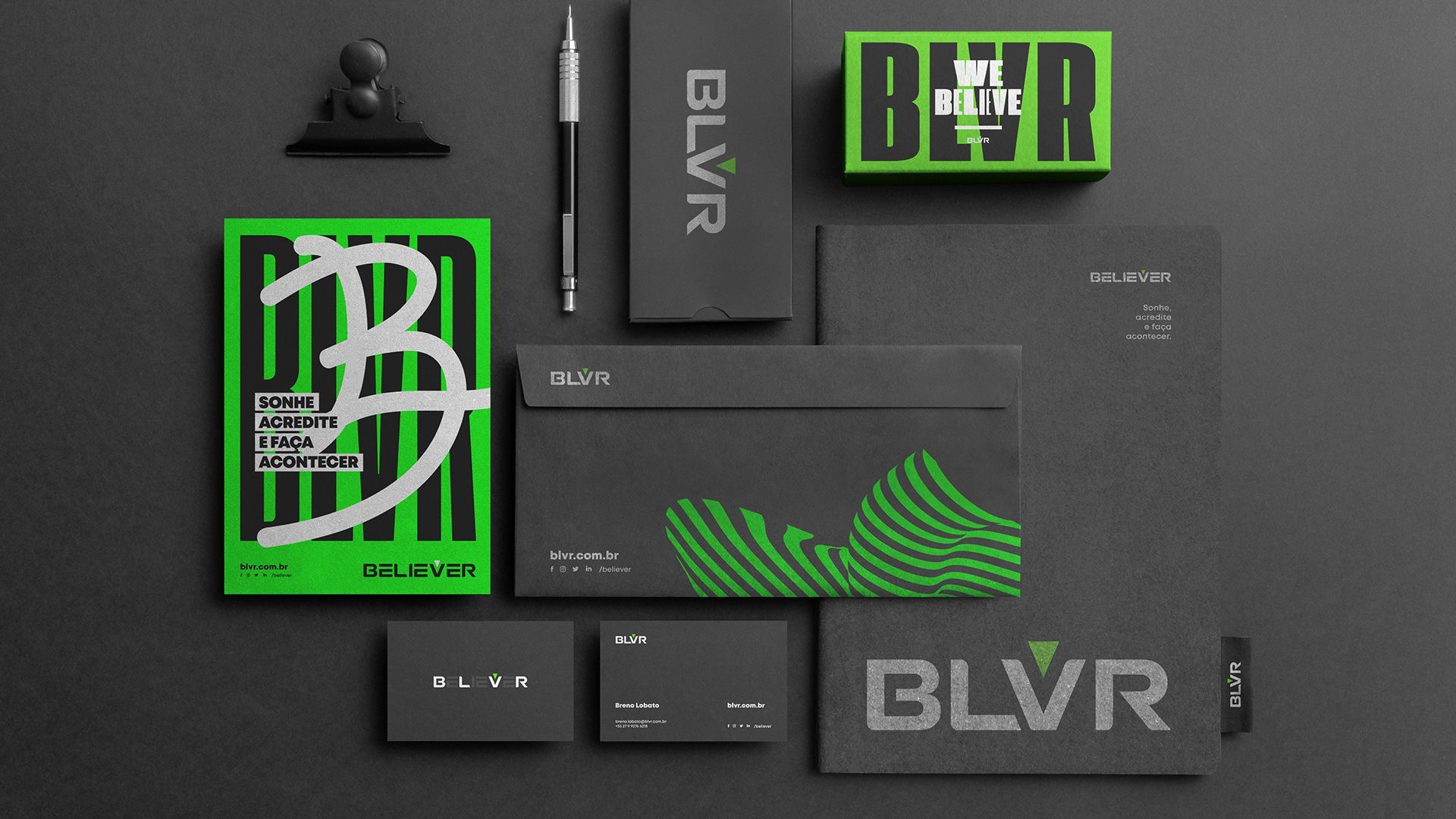 A bunch of papers and envelopes with the word blvr on them