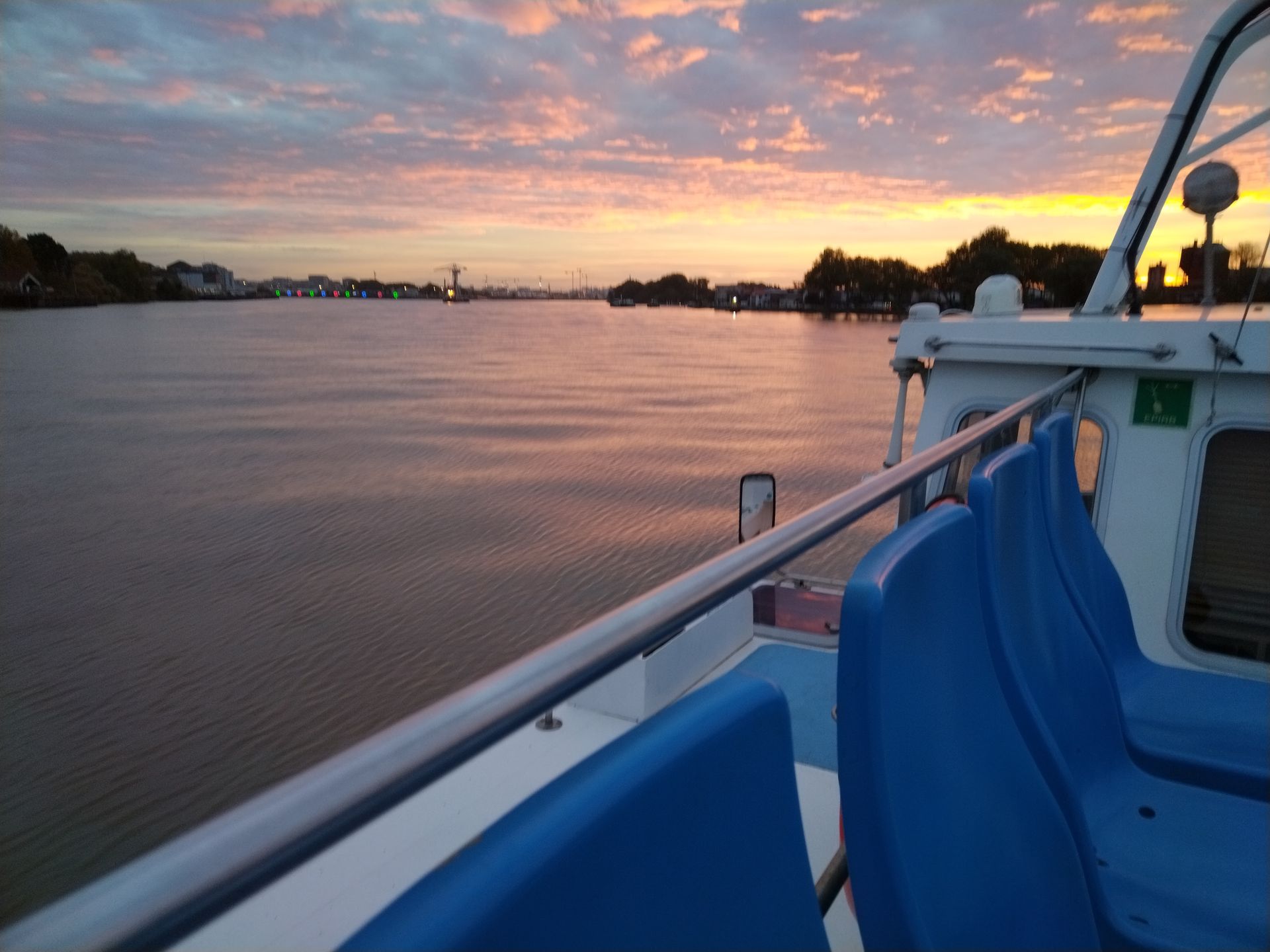 Traversée de la Loire en partant de Chantenay pour aller aux Machines de l'ïle depuis le toit de la navette fluviale Navigo