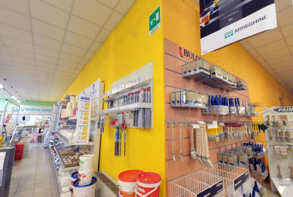 Vernici in esposizione