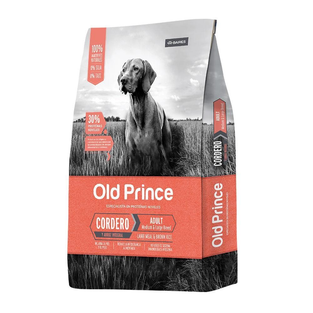 Bolsa de comida para perros Old Prince; foto en blanco y negro del perro en el paquete, texto "CORDERO" y "ADULTO".