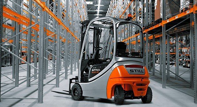 scaffalature e macchinari STILL per magazzini industriali terni