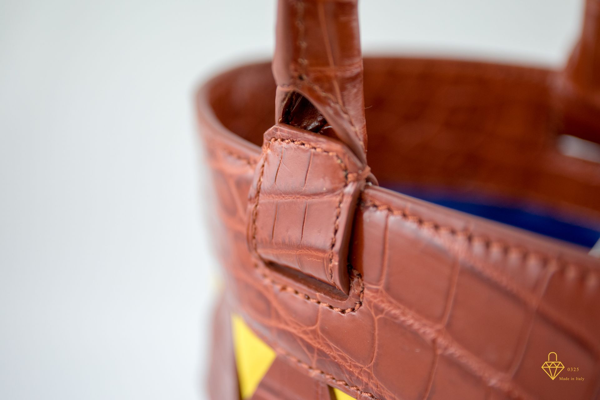 dettaglio borsa in pelle