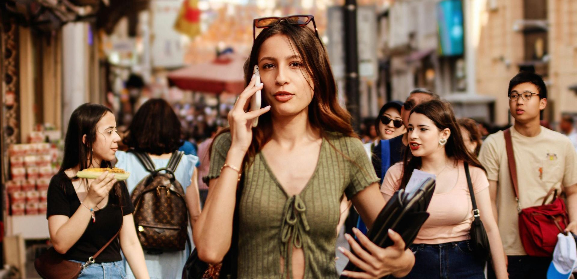 Social Media Outsourcing User Talks to a Lead