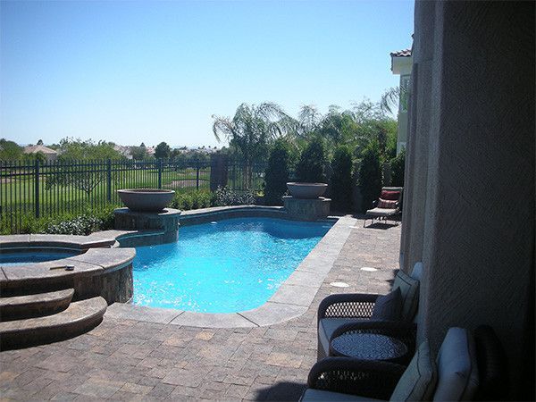 Large Swimming Pool – Las Vegas, NV – Showcase Landcare Services