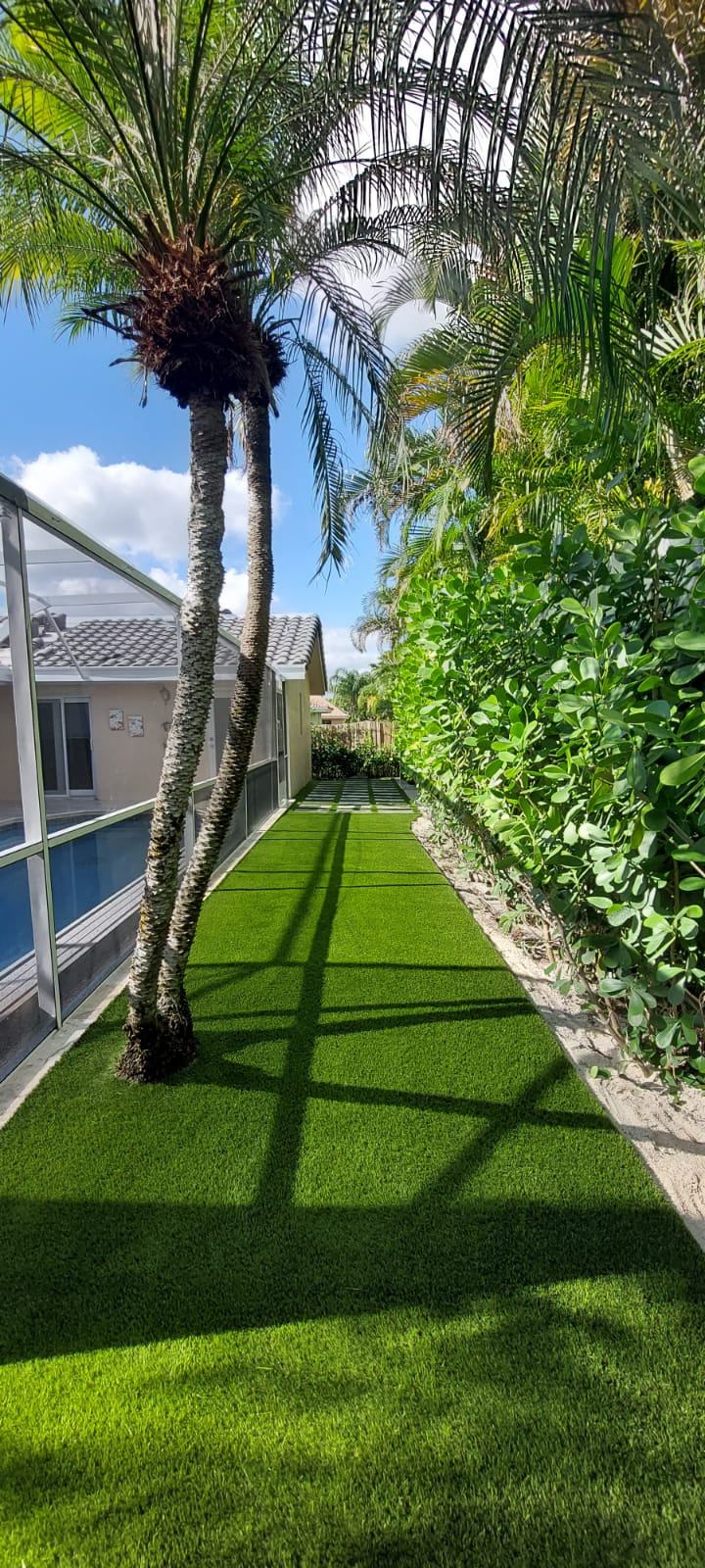 See Our Stunning Pool Deck Paving & Driveway Paver Portfolio