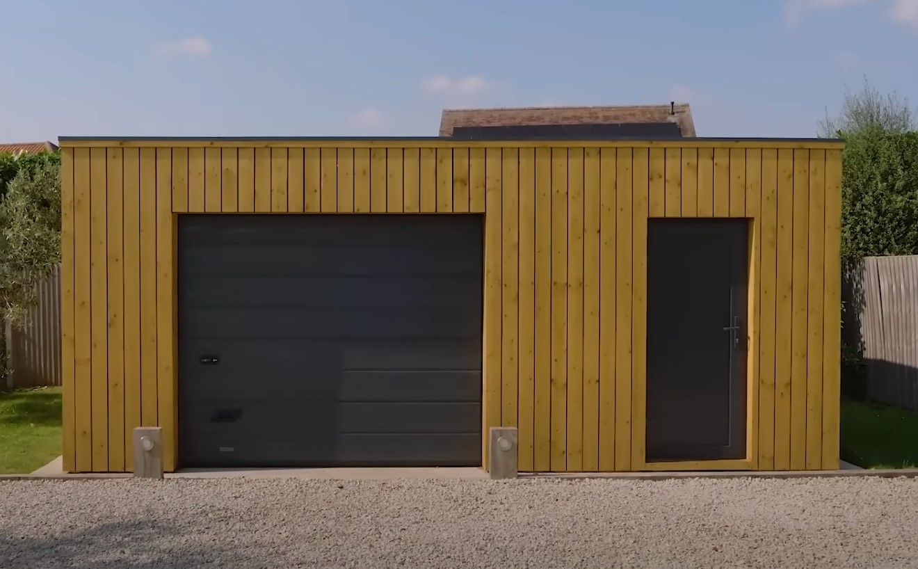 Finished flat roof single-door detached garage build