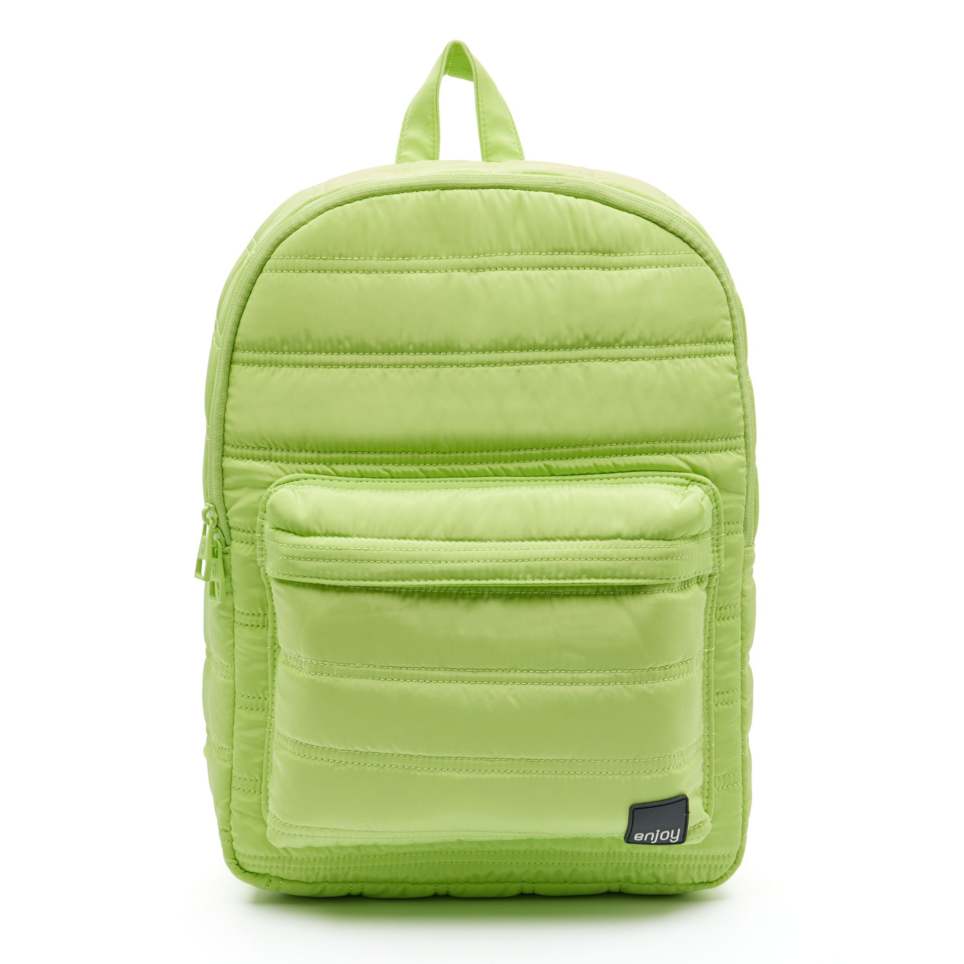 Una mochila acolchada verde reposa sobre una superficie blanca.