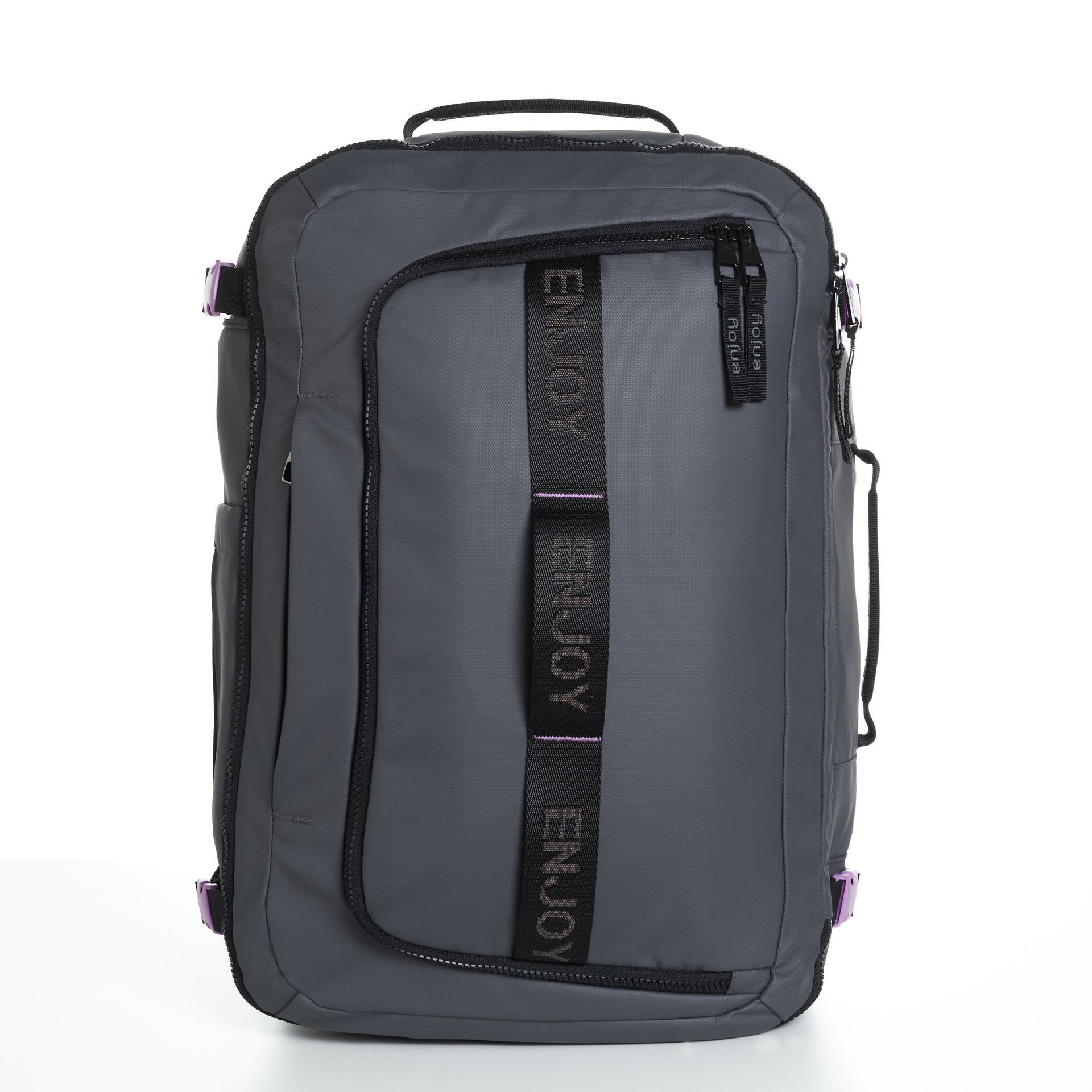 Una mochila gris con una correa negra que dice disfruta
