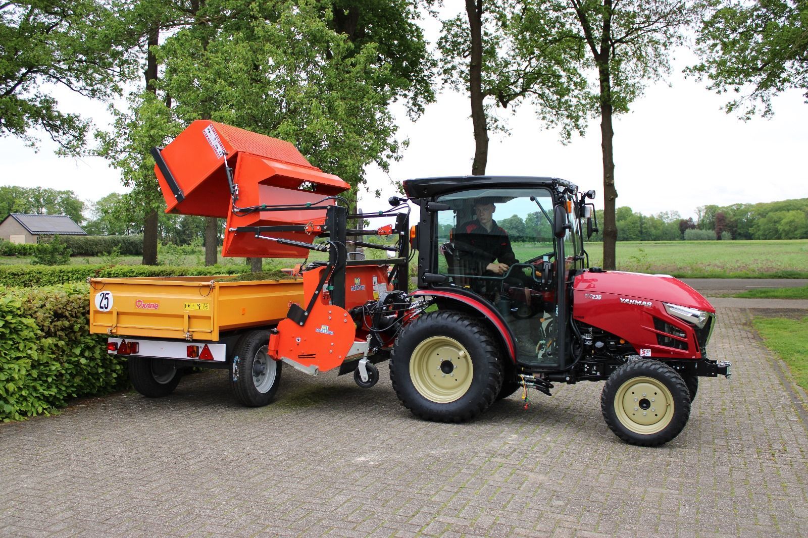 klepelmaaier met opvangbak