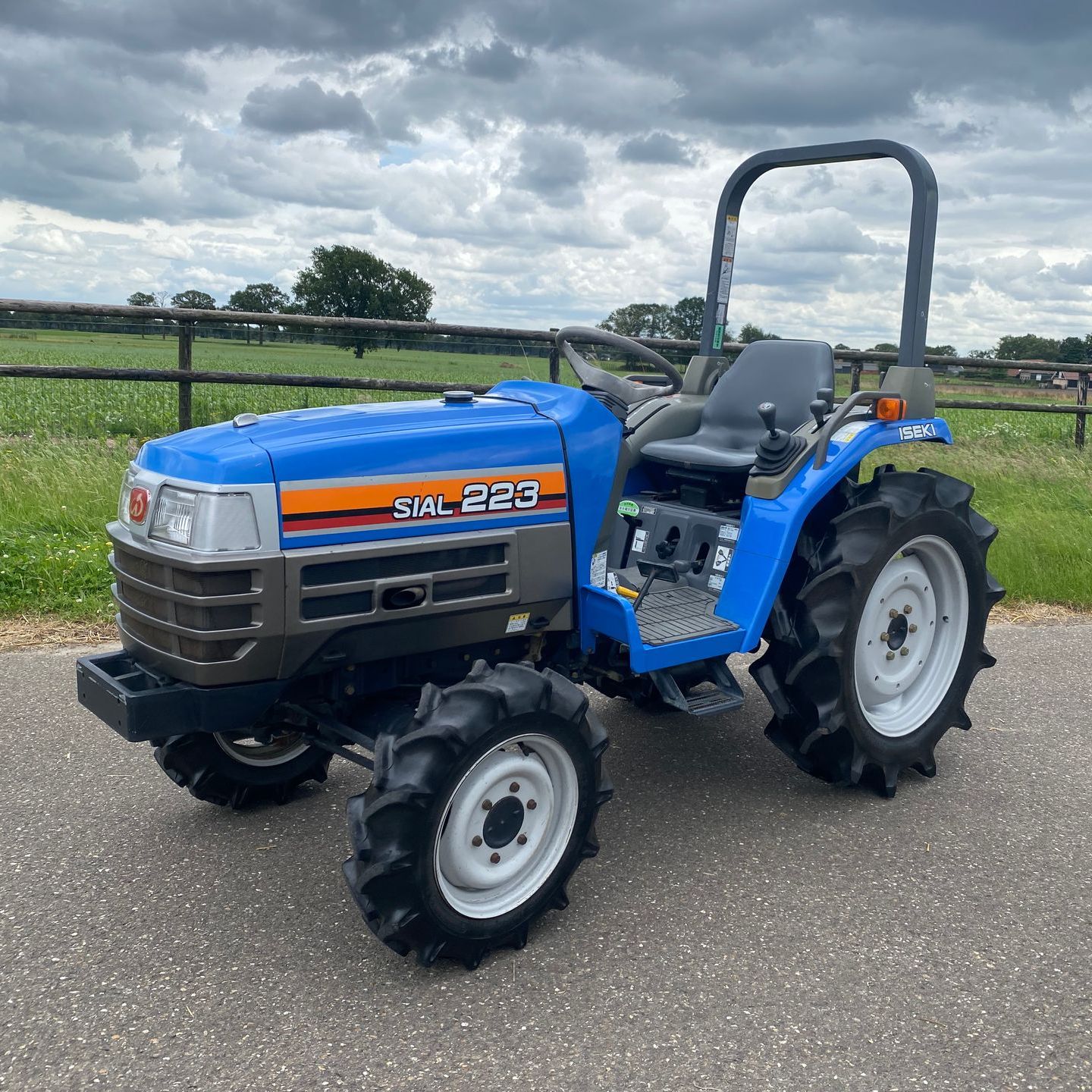 ISEKI SIAL 