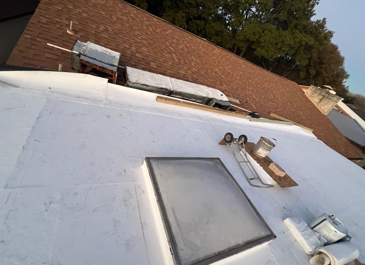 Cementing White Roof — Canyon Lake, TX — Viking Roofing