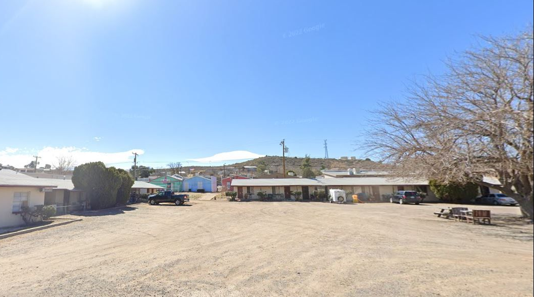 Residential leases in Mayer