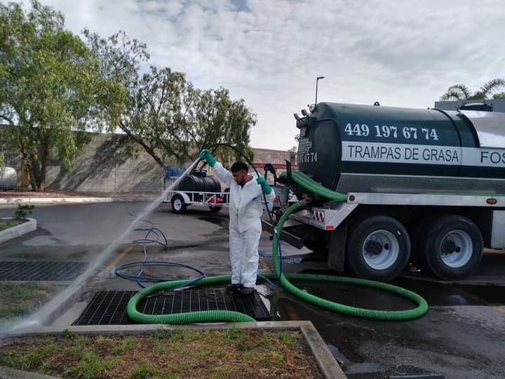 Servicios Juárez - Servicio de suministro de agua potable