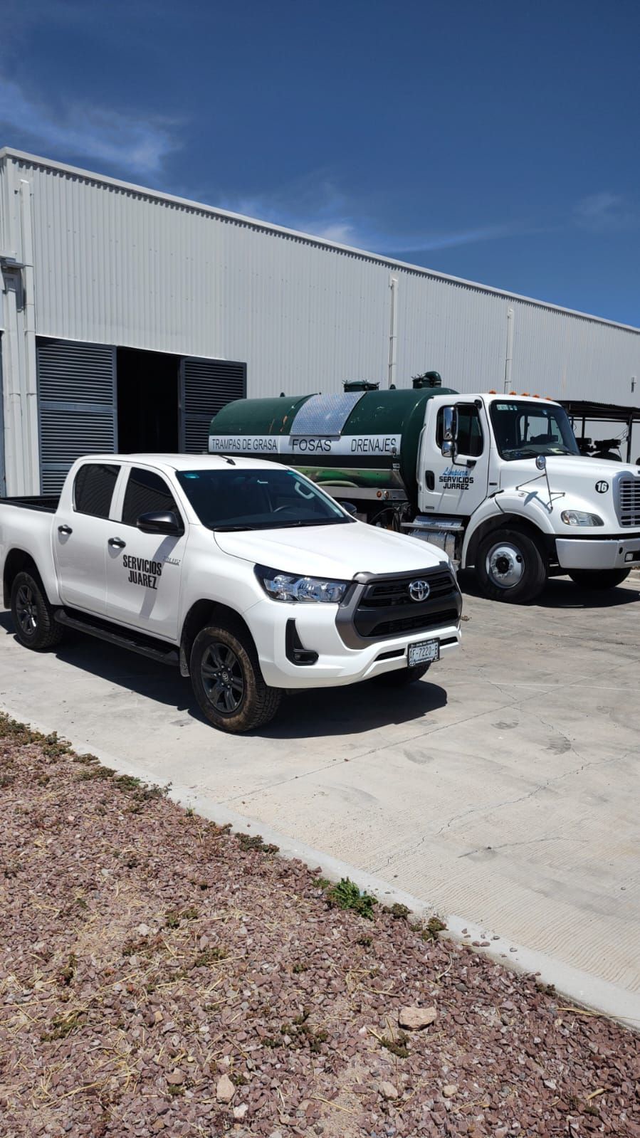 Servicios Juárez - Limpieza de desinfectado de cisternas y tinacos de agua potable