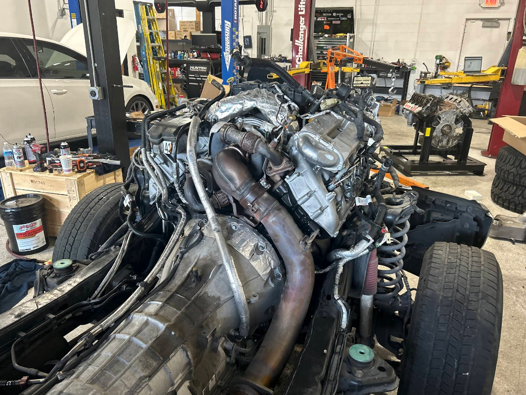 Large Vehicle Engine Assembly | Red Rock Repair