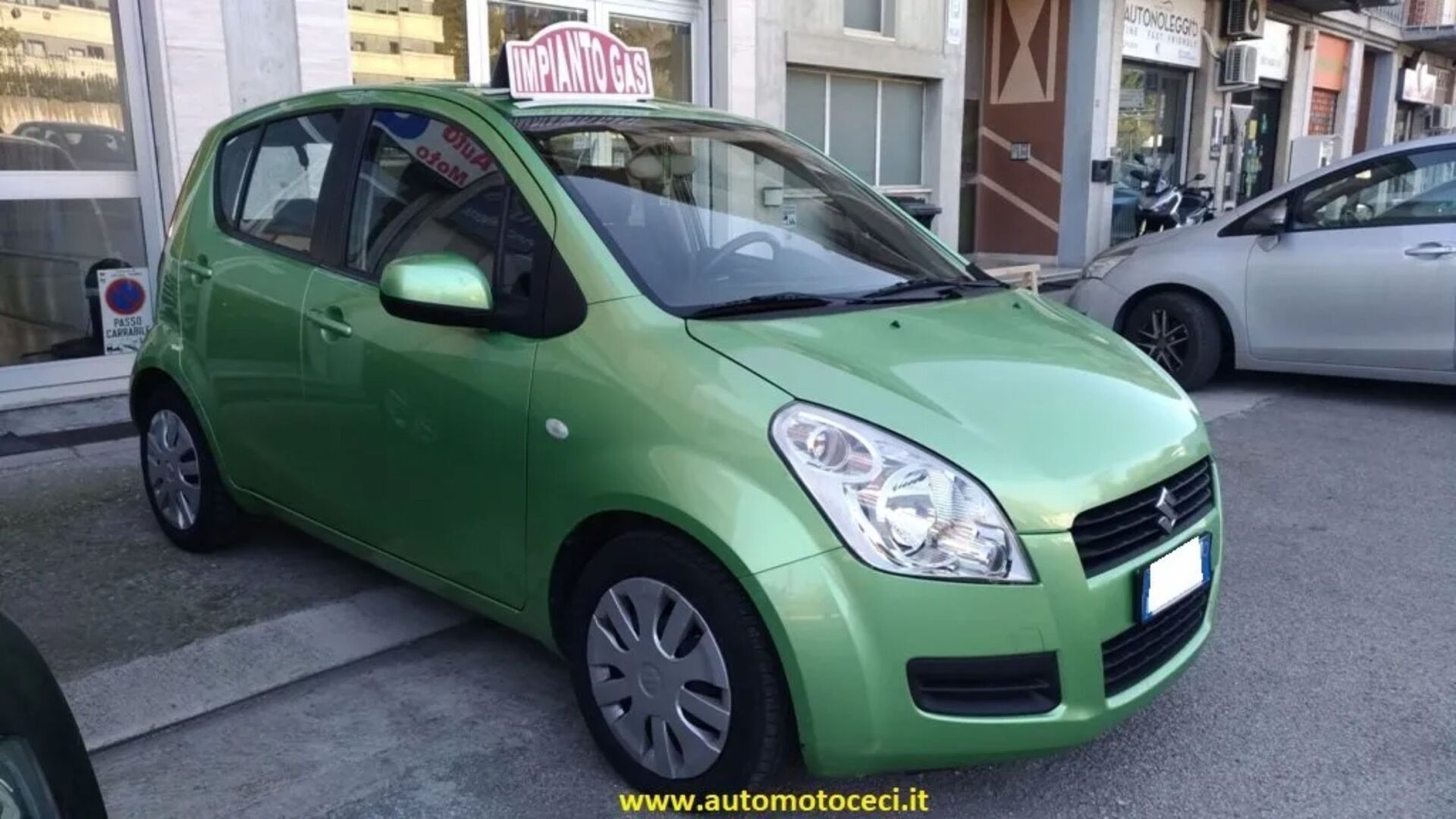 Profilo destro SUZUKI SPLASH