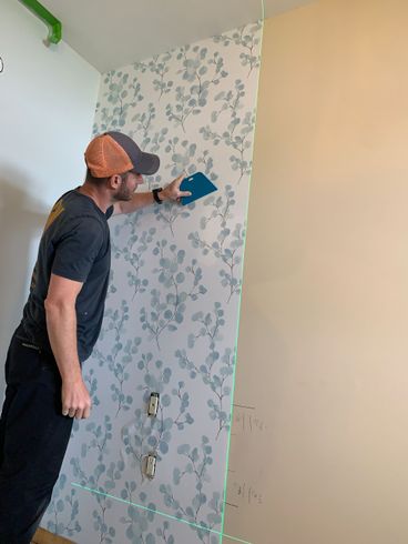 Wallpaper install services in Key Biscayne