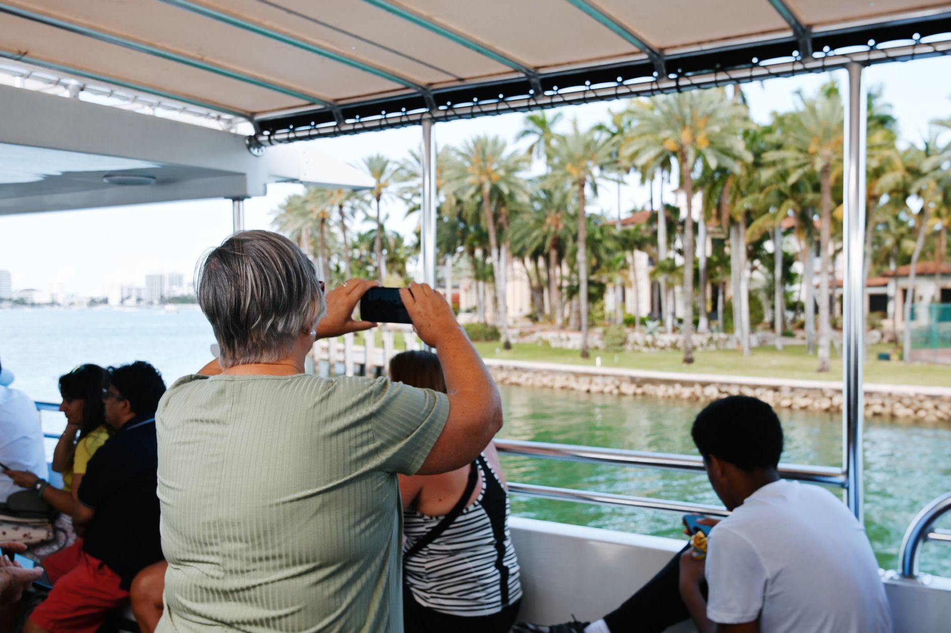 Celebrity Homes Boat Tour Miami With Mojito Bar Onboard