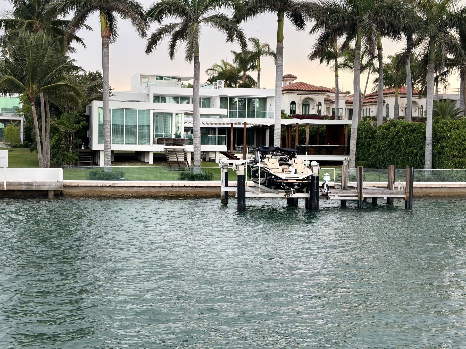 Miami Beach, Miami Boat Cruises