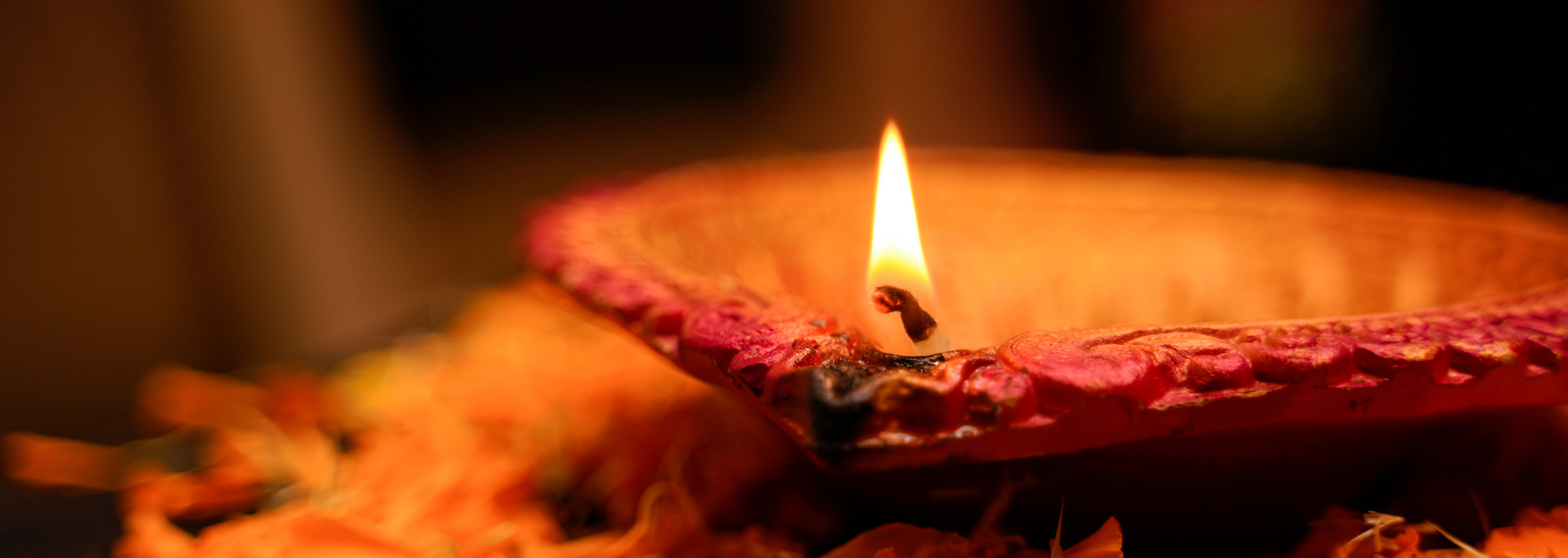 Picture of an oil lamp. Picture of an oil lamp.