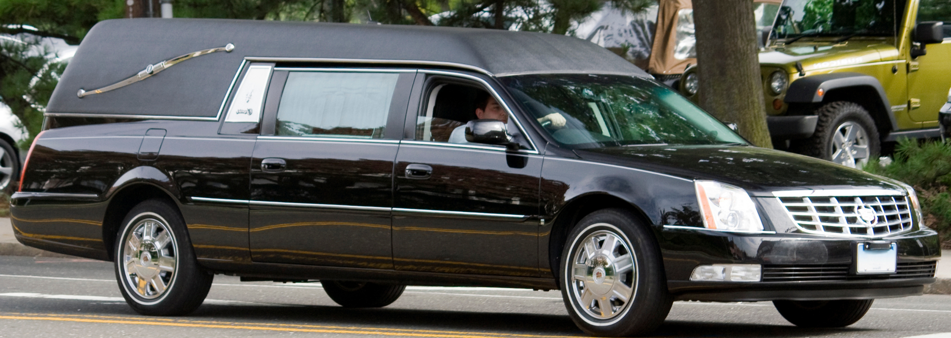 Picture of a hearse. Picture of a hearse.