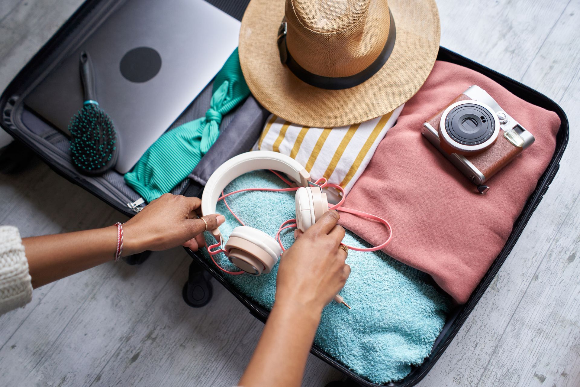 Black Woman Packing | Murfreesboro, TN | Jobe, Hastings & Associates
