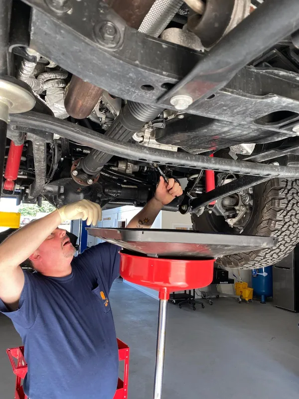 Mechanic-working | Three Suns Auto Care