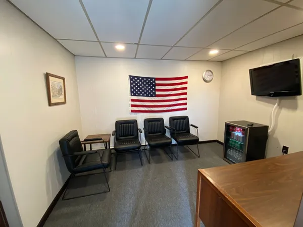 Waiting-area | Three Suns Auto Care