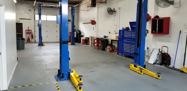 Working-area | Three Suns Auto Care