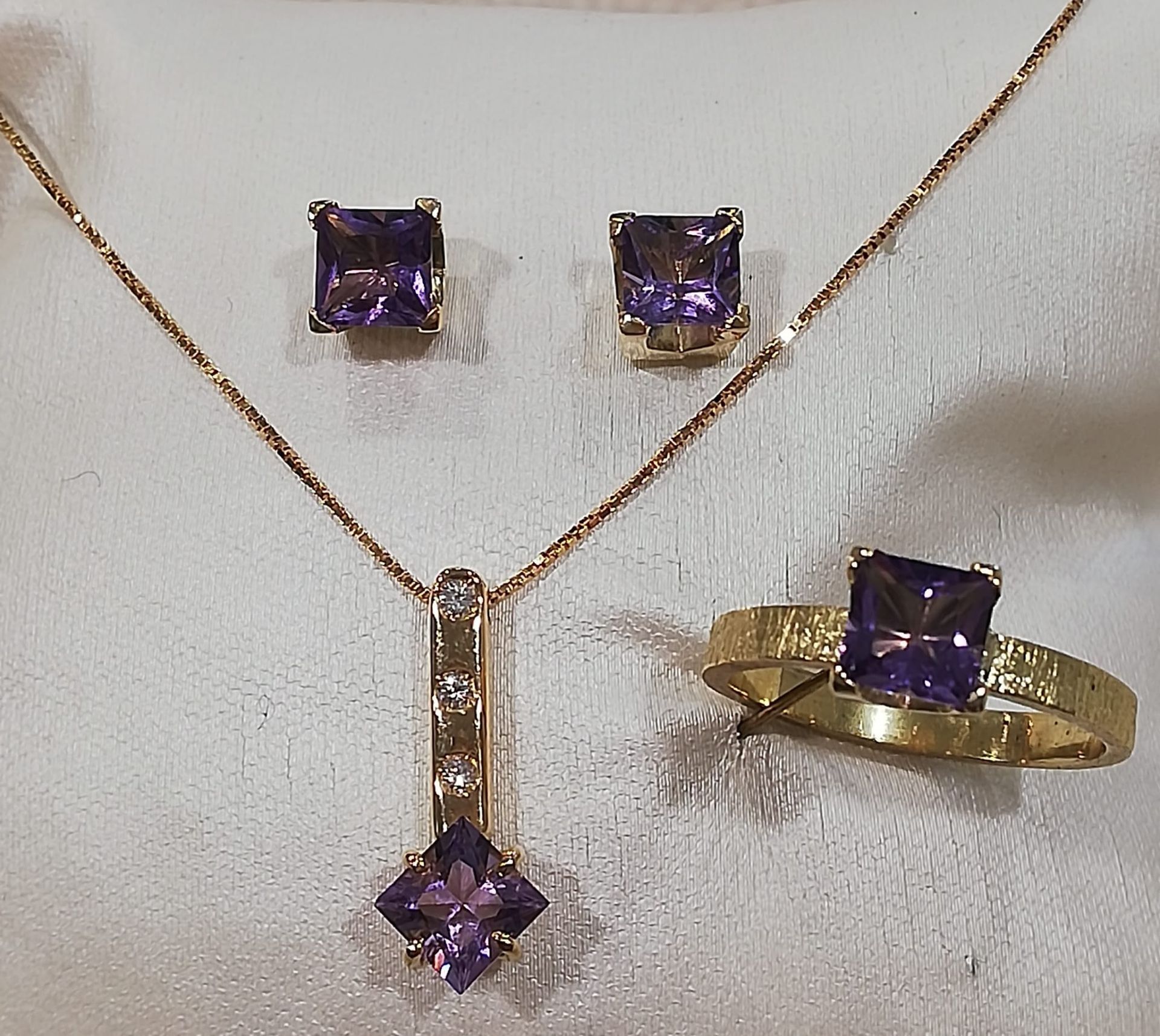 Bracciale Tennis in oro 18 kt Diamanti, Rubini e Zaffiri multicolor