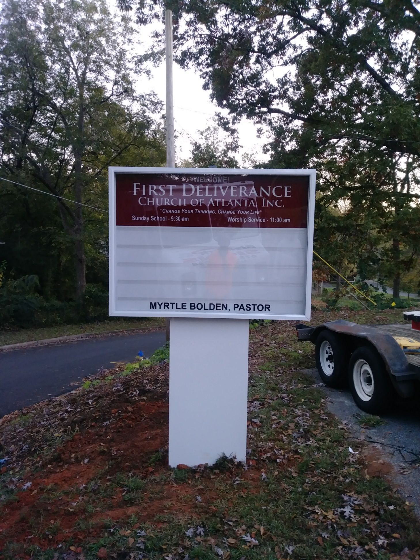 A sign that says first deed insurance on it