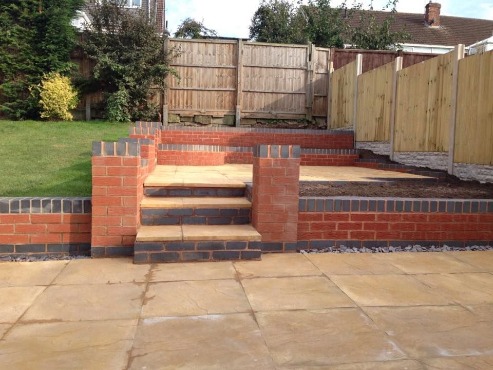 DNA Landscapes patio fencing and stepped walls in Coventry