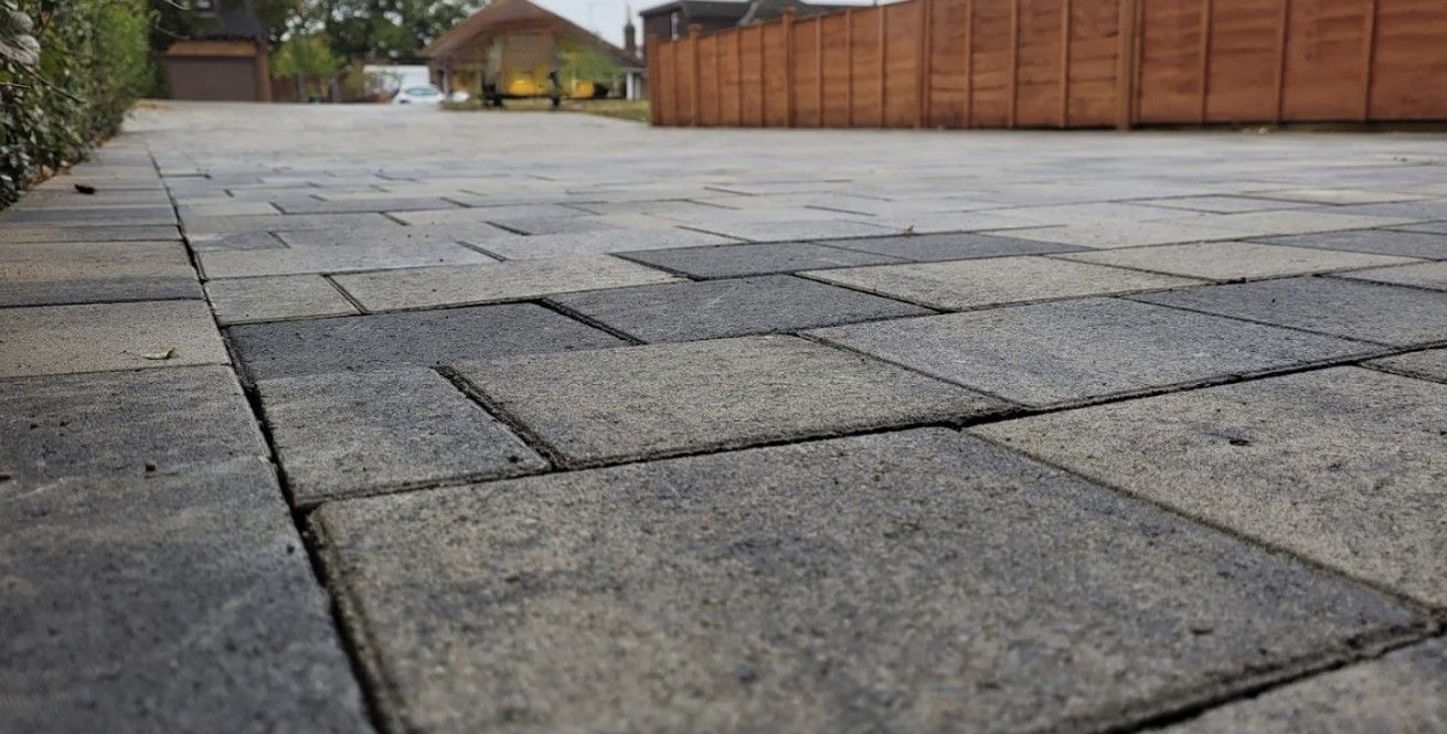 DNA Landscapes close up of a charcoal mixed size block paving driveway on Coventry