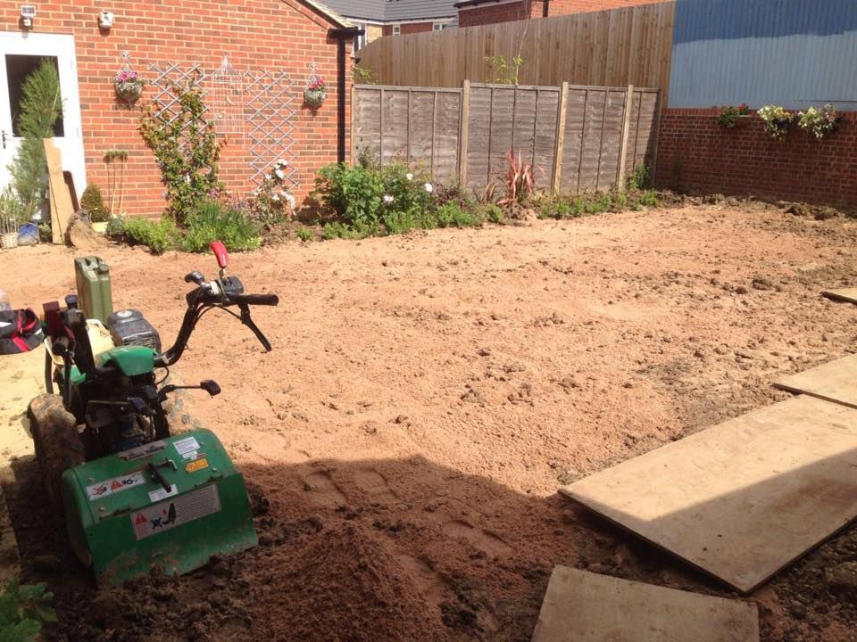 gnew garden lawn laid after garden drainage installed