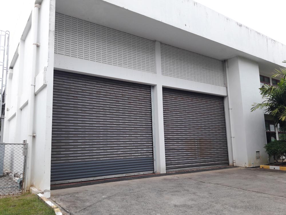 Commercial Garage Doors in Yeppoon Axcess Garage Doors