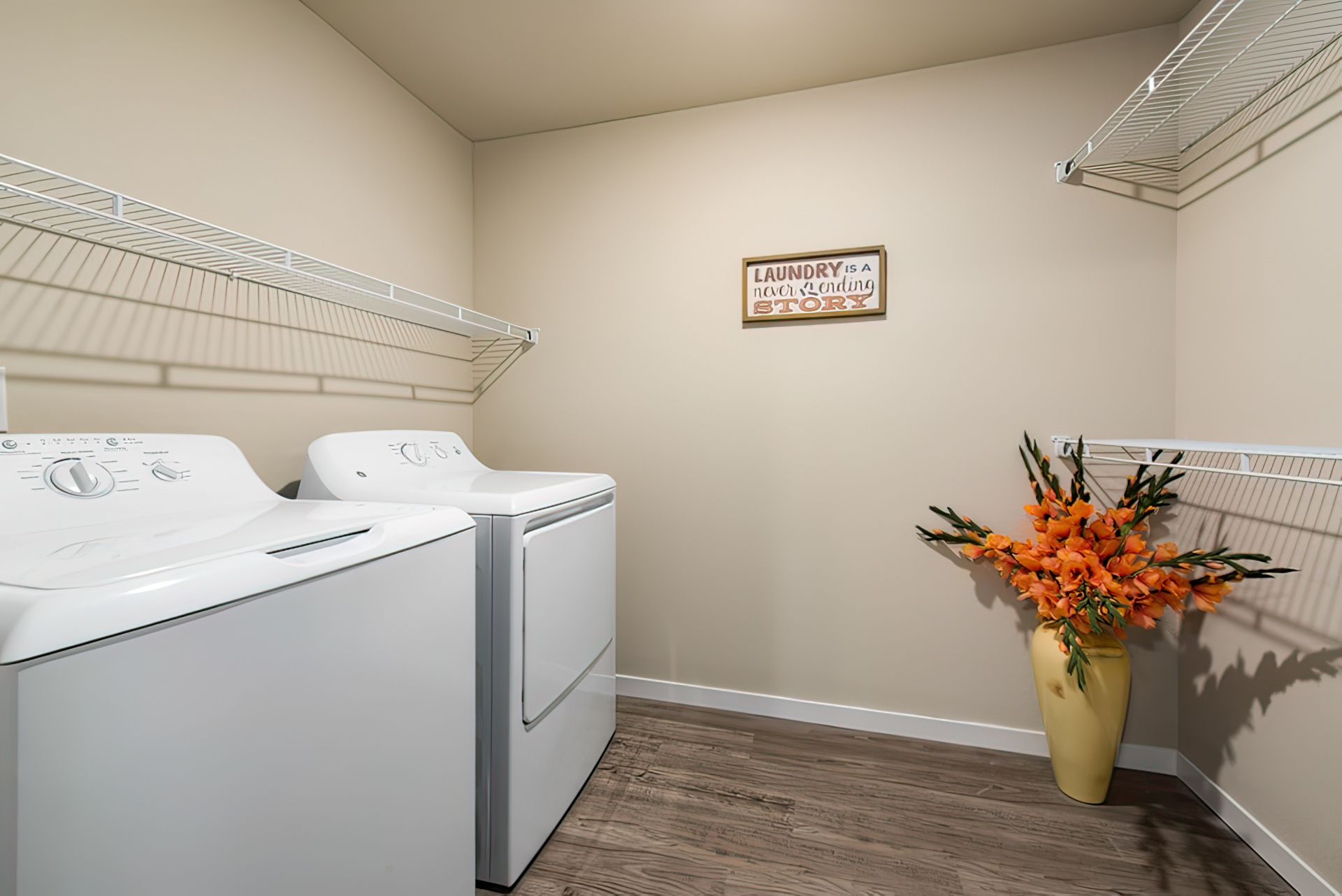 Kten apartment washer and dryer