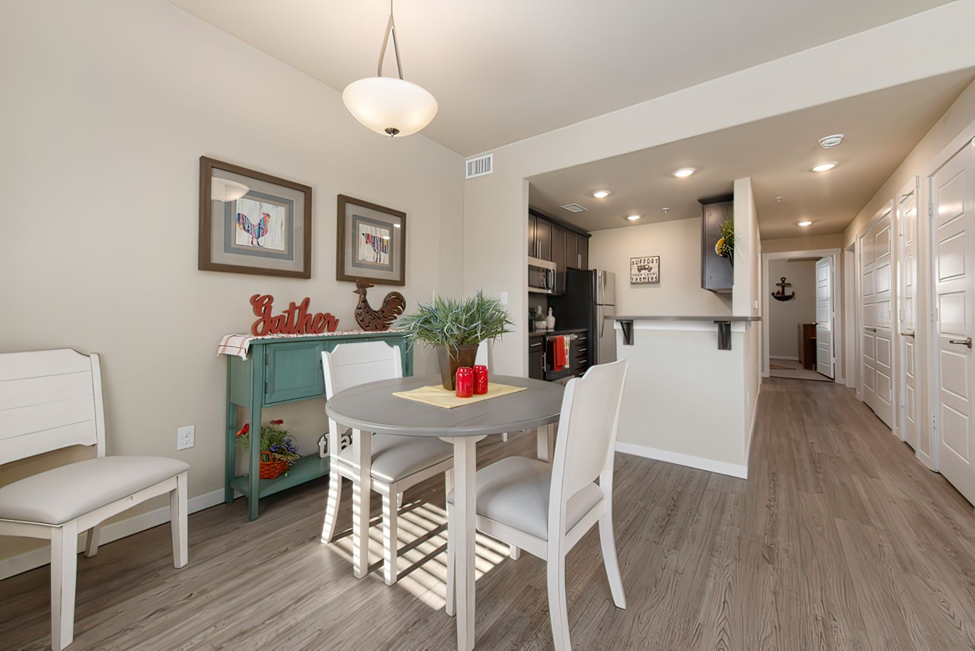 Kten apartment dinning room