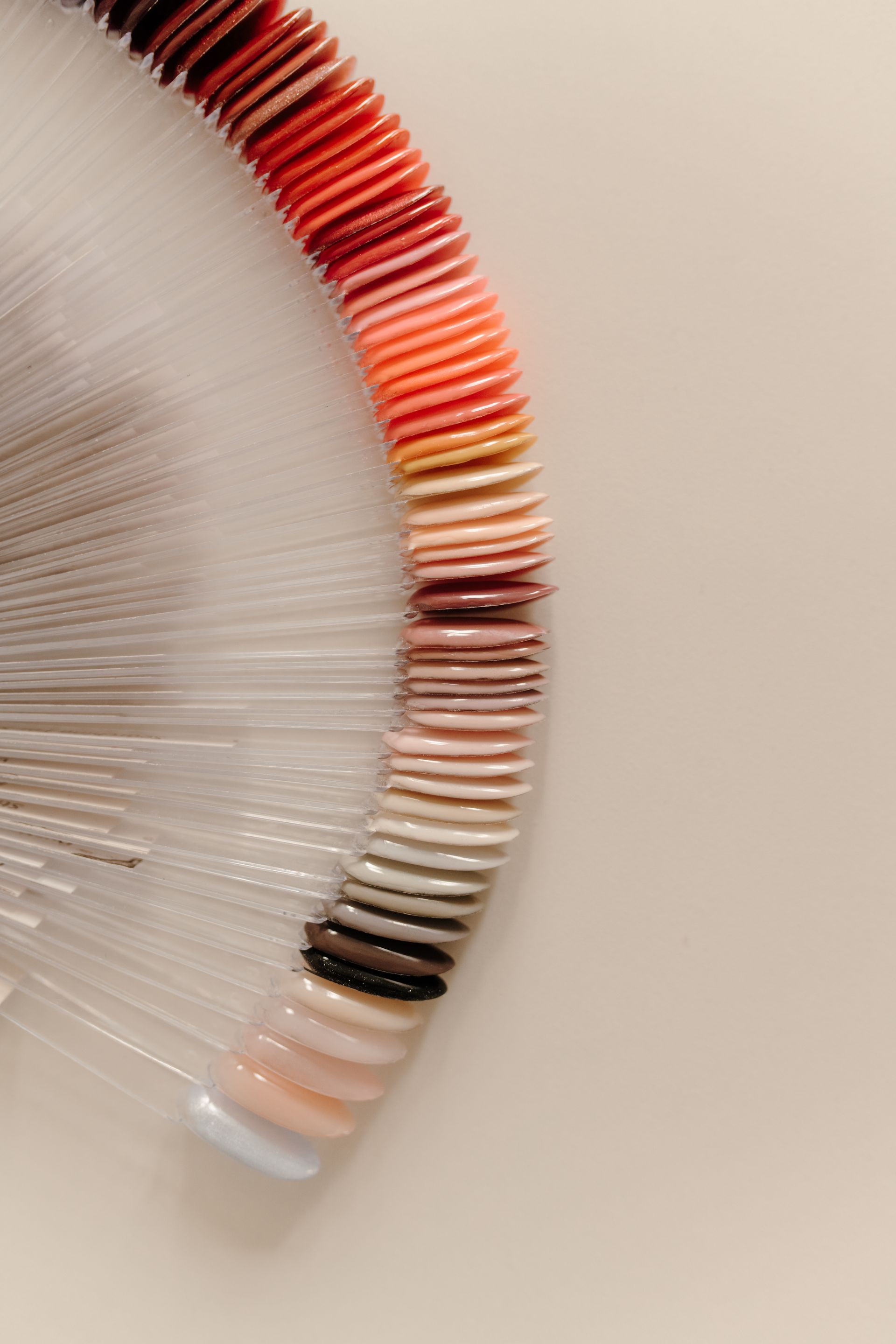 Manicure met gel / biab bij Glow Spa in Drachten