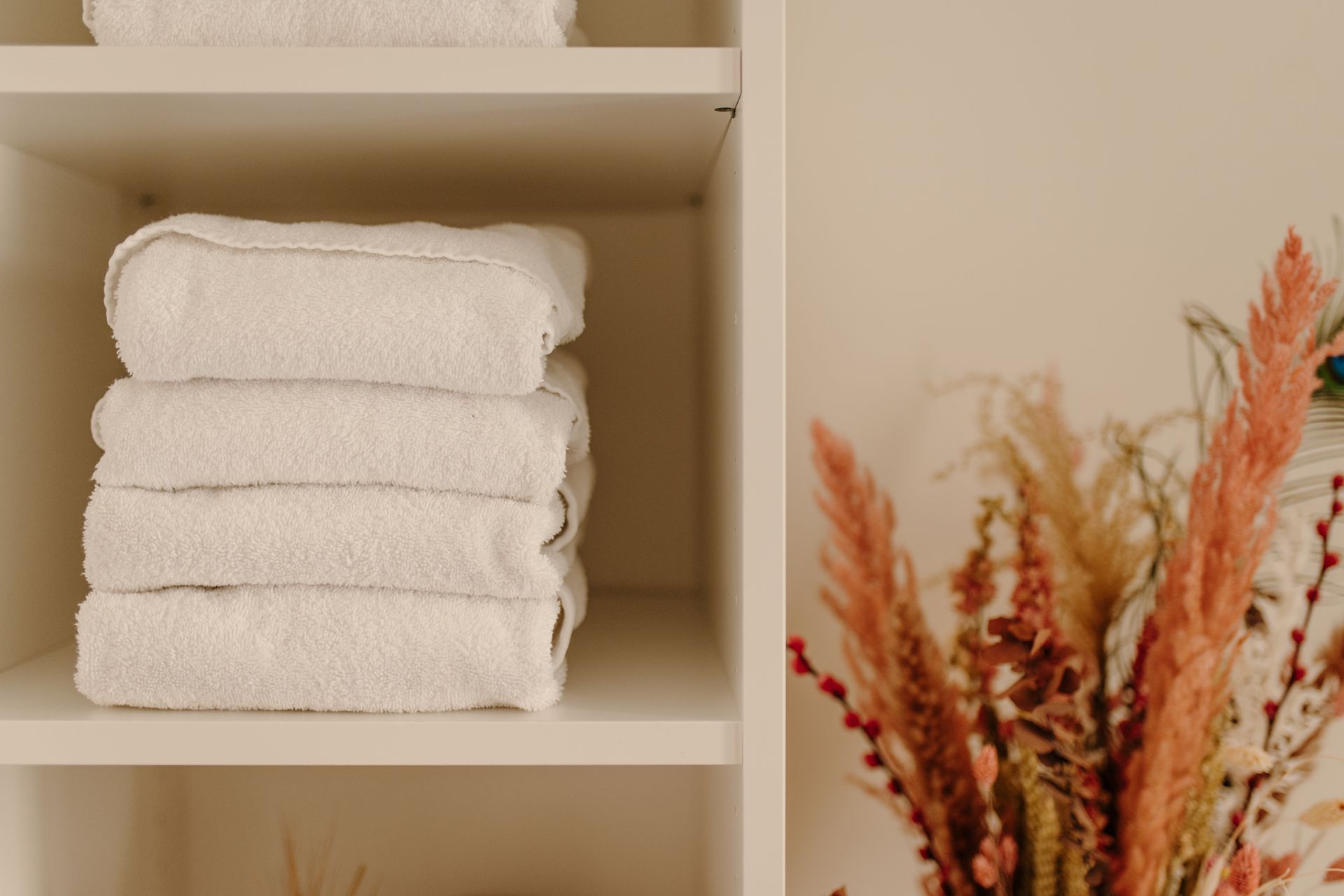 Schoonheidsspecialiste Mireille van der Zee van schoonheidssalon Glow Spa in Drachten