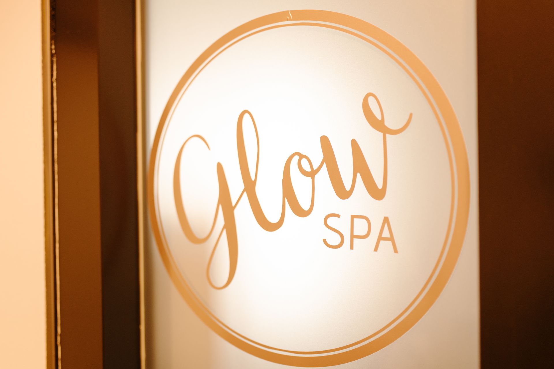 Schoonheidssalon Glow Spa gevestigd in van der Zee Men in Drachten