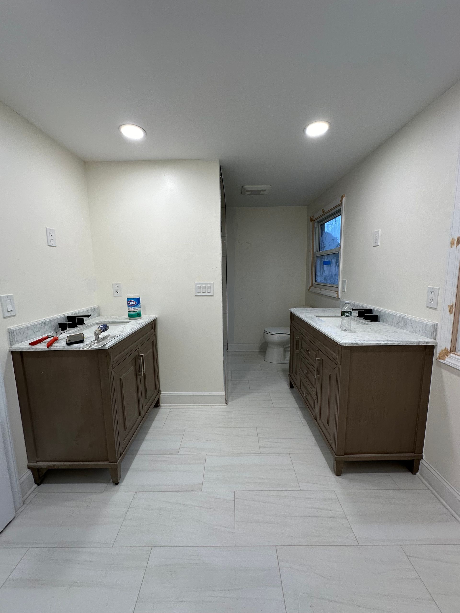 bathroom remodeling under construction
