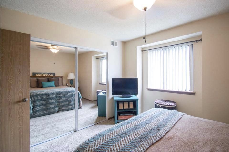 Bedroom | Country Hill