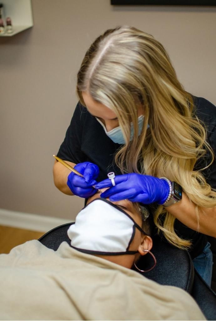 eyebrow tint service at endless beauty design